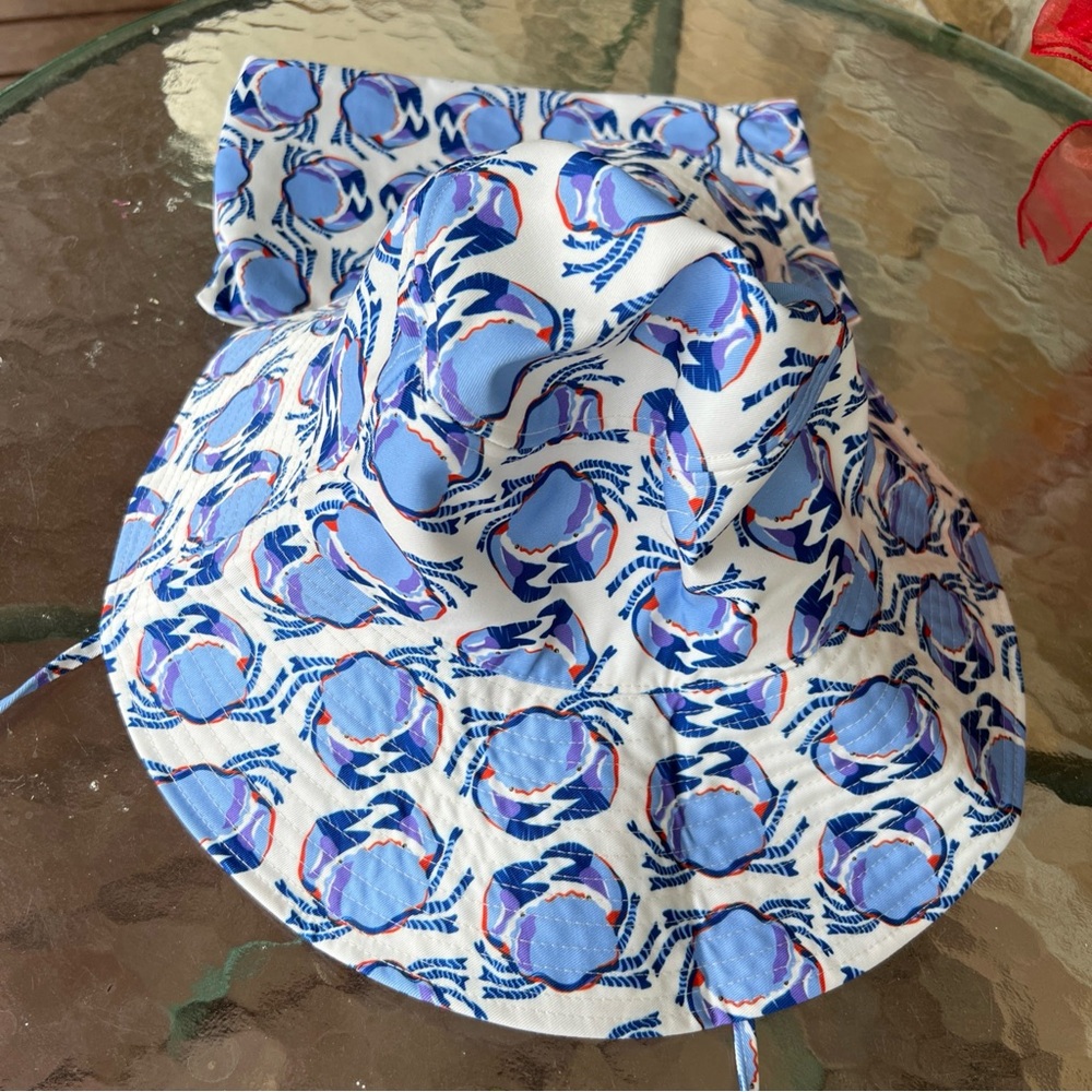 Vera Bradley NWT essential packable, sun hat, feelin  crabby